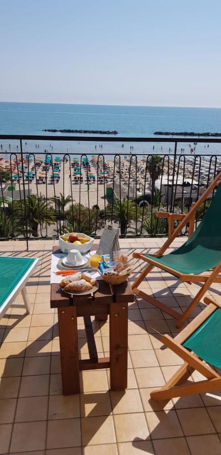 B&B Attico Mare San Benedetto del Tronto Kültér fotó