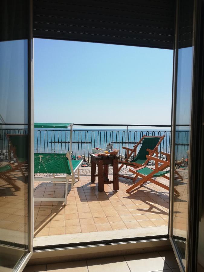B&B Attico Mare San Benedetto del Tronto Kültér fotó