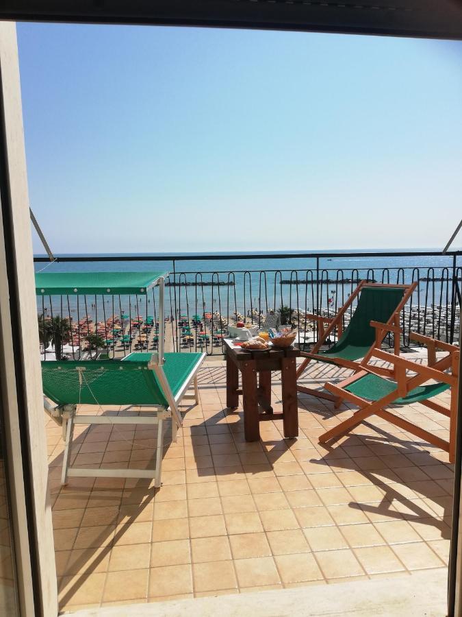 B&B Attico Mare San Benedetto del Tronto Kültér fotó
